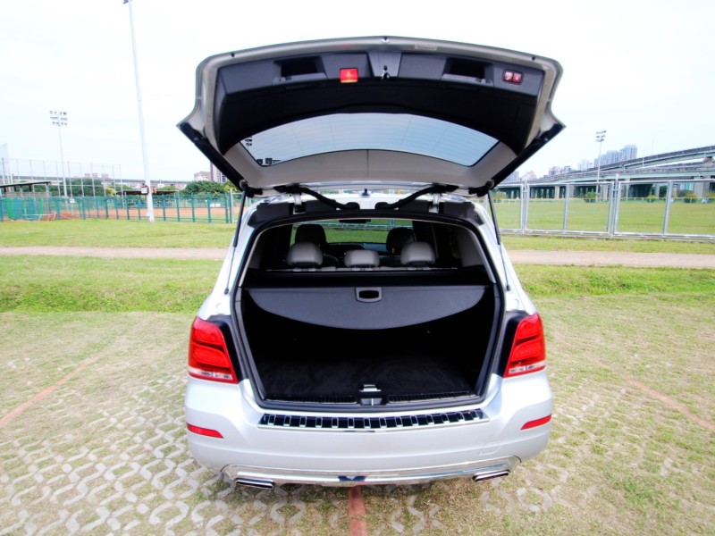 Mercedes-Benz/賓士   GLK-CLASS  GLK350 {誠可議 輕鬆擁有}14年式 GLK350 銀~豐隆嚴選0頭款低月付專案 | 新北市汽車商業同業公會｜TACA優良車商聯盟｜中古、二手車買車賣車公會認證保固
