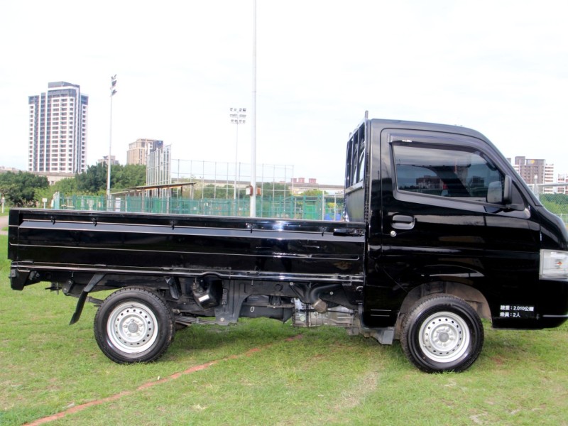 Suzuki  Carry(馬上發) {保固 原漆}22年CARRY 1.5黑~豐隆嚴選0頭款低月付專案 | 新北市汽車商業同業公會｜TACA優良車商聯盟｜中古、二手車買車賣車公會認證保固
