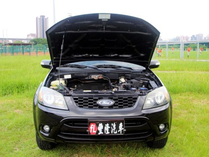 Ford/福特  Escape {代步首選}12年ESCAPE2.3灰~豐隆嚴選0頭款低月付專案 | 新北市汽車商業同業公會｜TACA優良車商聯盟｜中古、二手車買車賣車公會認證保固