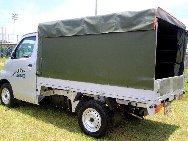 Toyota  Town Ace {跑1千 安卓機 帆布}24年TOWN ACE自排 銀~豐隆嚴選0頭款專案 | 新北市汽車商業同業公會｜TACA優良車商聯盟｜中古、二手車買車賣車公會認證保固
