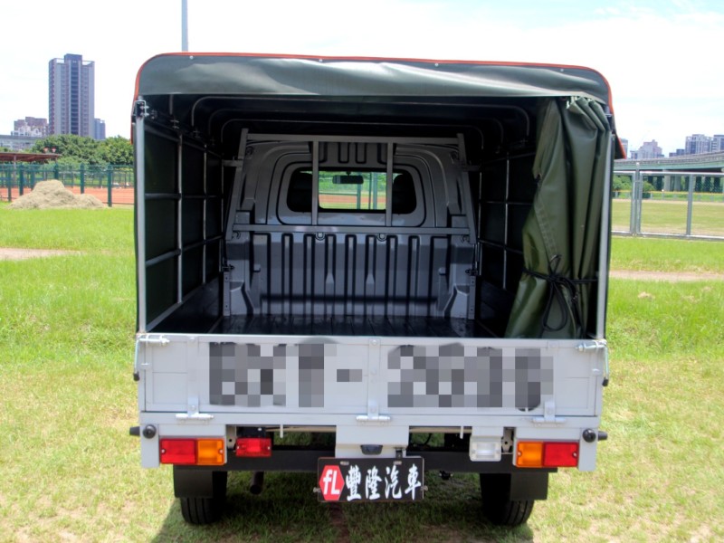 Toyota  Town Ace {跑1千 安卓機 帆布}24年TOWN ACE自排 銀~豐隆嚴選0頭款專案 | 新北市汽車商業同業公會｜TACA優良車商聯盟｜中古、二手車買車賣車公會認證保固