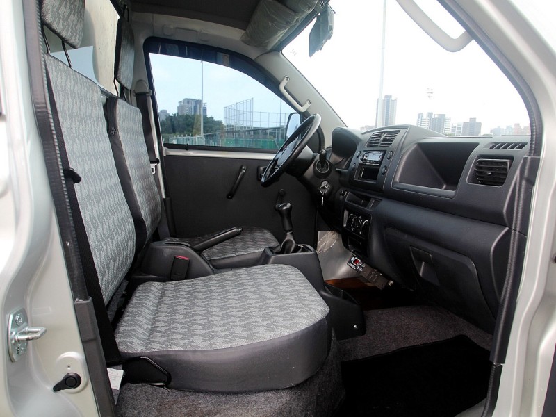Suzuki  Carry(馬上發) {-25度 原鈑件}14年CARRY1.6銀~豐隆嚴選0頭款低月付專案 | 新北市汽車商業同業公會｜TACA優良車商聯盟｜中古、二手車買車賣車公會認證保固