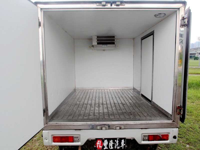 Suzuki  Carry(馬上發) {-25度 原鈑件}14年CARRY1.6銀~豐隆嚴選0頭款低月付專案 | 新北市汽車商業同業公會｜TACA優良車商聯盟｜中古、二手車買車賣車公會認證保固