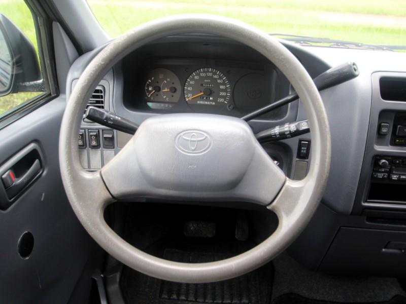 Toyota  Hiace {跑15萬 自排}99年 HIACE2.7藍~豐隆嚴選0頭款低月付專案 | 新北市汽車商業同業公會｜TACA優良車商聯盟｜中古、二手車買車賣車公會認證保固