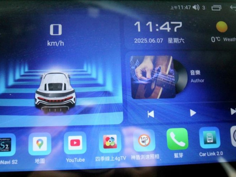 Toyota  Camry {跑10萬 內外新}18年式 CAMRY2.5 油電 銀~豐隆嚴選0頭款低月付專案 | 新北市汽車商業同業公會｜TACA優良車商聯盟｜中古、二手車買車賣車公會認證保固