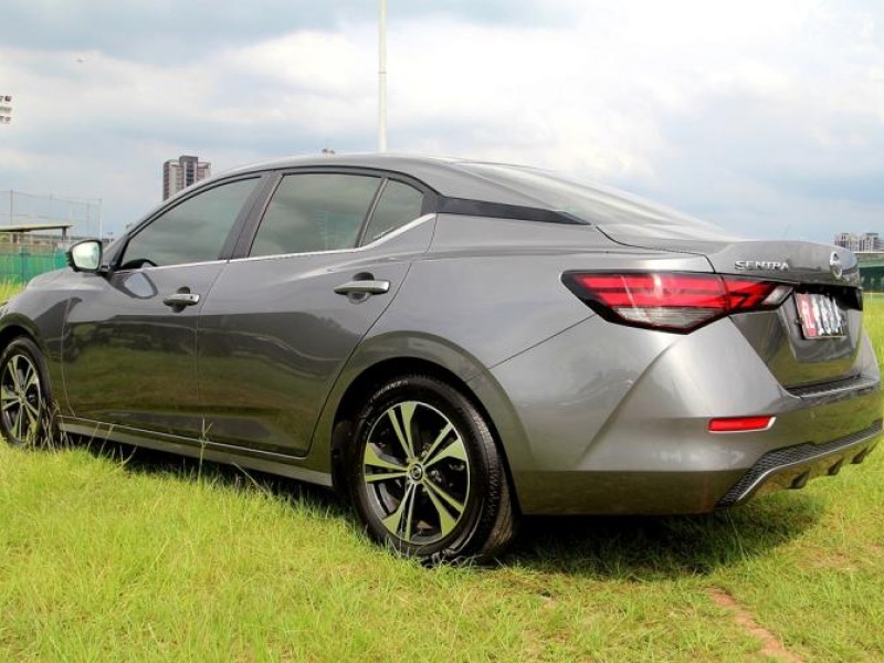 Nissan  Sentra {跑1萬 尊爵版 原漆}24年式 SENTRA1.6灰~豐隆嚴選0頭款專案 | 新北市汽車商業同業公會｜TACA優良車商聯盟｜中古、二手車買車賣車公會認證保固