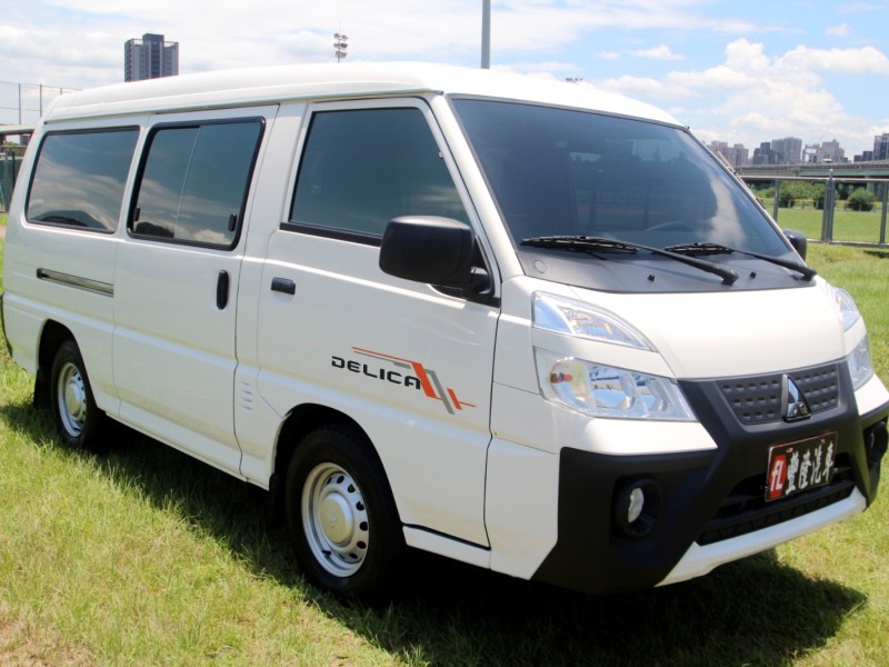 Mitsubishi  Delica {跑2.1萬 自排}24年DELICA2.4白~豐隆嚴選0頭款低月付專案 | 新北市汽車商業同業公會｜TACA優良車商聯盟｜中古、二手車買車賣車公會認證保固