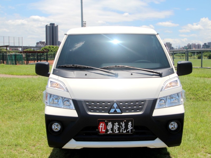 Mitsubishi  Delica {跑2.1萬 自排}24年DELICA2.4白~豐隆嚴選0頭款低月付專案 | 新北市汽車商業同業公會｜TACA優良車商聯盟｜中古、二手車買車賣車公會認證保固