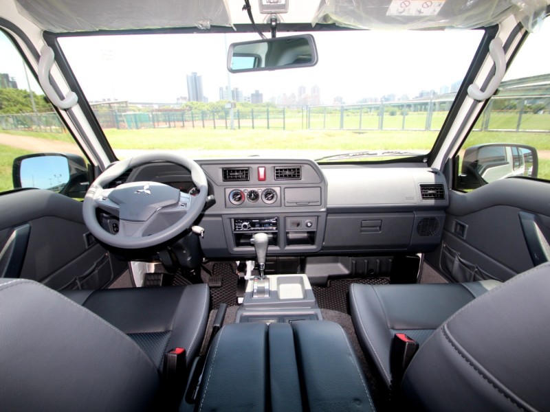 Mitsubishi  Delica {跑2.1萬 自排}24年DELICA2.4白~豐隆嚴選0頭款低月付專案 | 新北市汽車商業同業公會｜TACA優良車商聯盟｜中古、二手車買車賣車公會認證保固