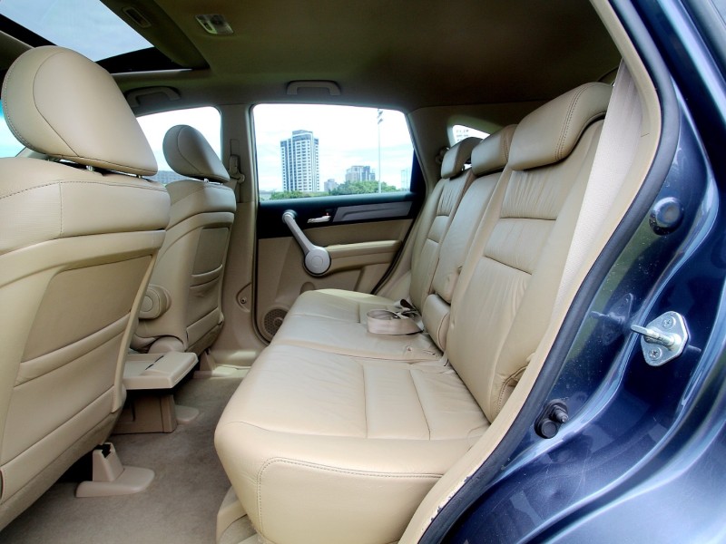 Honda  CR-V {跑13萬 內外新 天窗}07年CRV2.0 紫~豐隆嚴選0頭款低月付專案~ | 新北市汽車商業同業公會｜TACA優良車商聯盟｜中古、二手車買車賣車公會認證保固