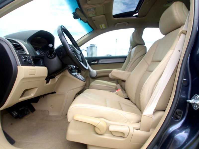 Honda  CR-V {跑13萬 內外新 天窗}07年CRV2.0 紫~豐隆嚴選0頭款低月付專案~ | 新北市汽車商業同業公會｜TACA優良車商聯盟｜中古、二手車買車賣車公會認證保固