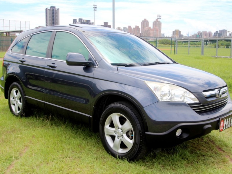 Honda  CR-V {跑13萬 內外新 天窗}07年CRV2.0 紫~豐隆嚴選0頭款低月付專案~ | 新北市汽車商業同業公會｜TACA優良車商聯盟｜中古、二手車買車賣車公會認證保固