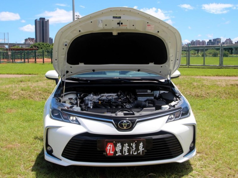 Toyota  Altis {跑6.5萬 尊爵版}19年ALTIS1.8白~豐隆嚴選0頭款低月付專案~ | 新北市汽車商業同業公會｜TACA優良車商聯盟｜中古、二手車買車賣車公會認證保固