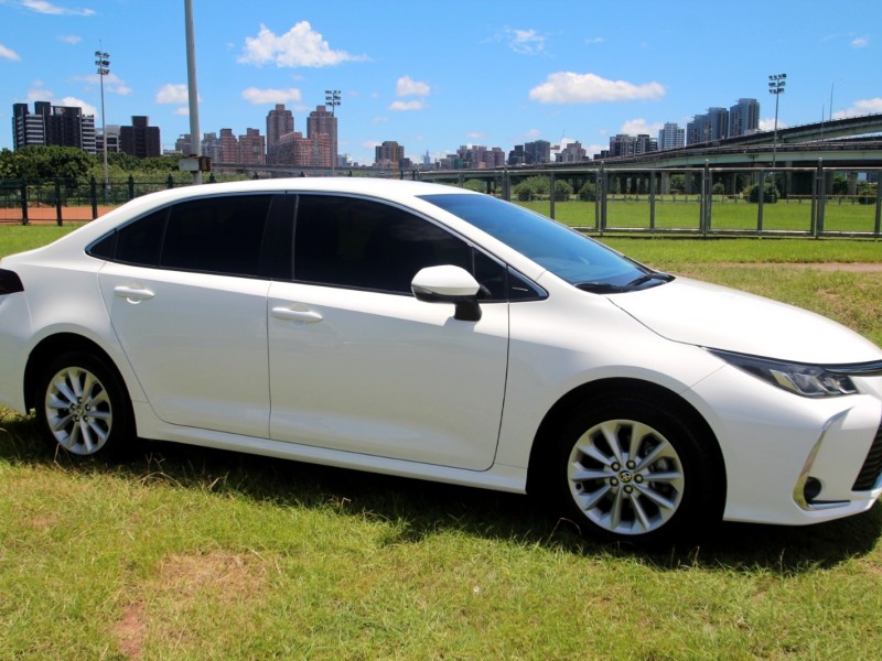 Toyota  Altis {跑6.5萬 尊爵版}19年ALTIS1.8白~豐隆嚴選0頭款低月付專案~ | 新北市汽車商業同業公會｜TACA優良車商聯盟｜中古、二手車買車賣車公會認證保固