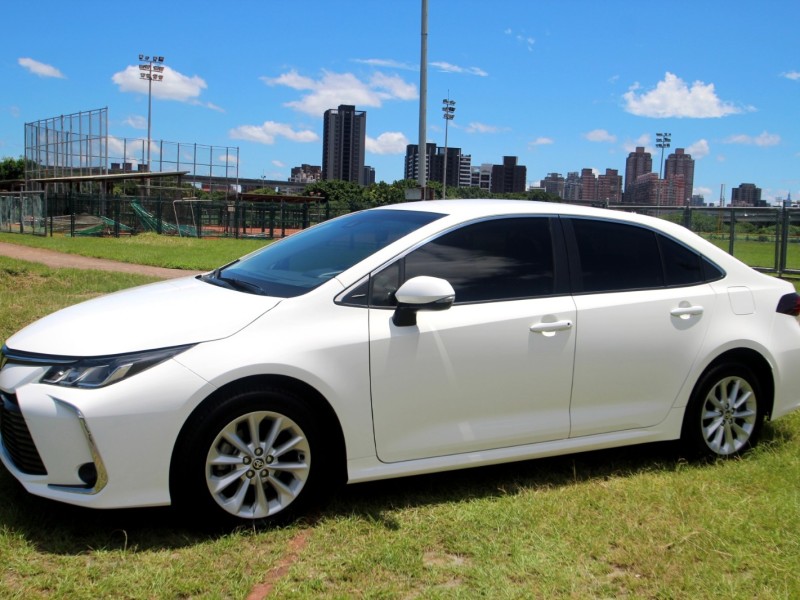 Toyota  Altis {跑6.5萬 尊爵版}19年ALTIS1.8白~豐隆嚴選0頭款低月付專案~ | 新北市汽車商業同業公會｜TACA優良車商聯盟｜中古、二手車買車賣車公會認證保固
