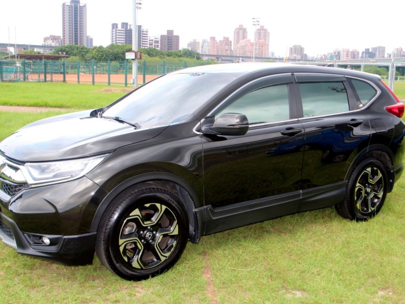 Honda  CR-V {原鈑件 原廠保養}20年CRV1.5VTi-S綠~豐隆嚴選0頭款低月付專案 | 新北市汽車商業同業公會｜TACA優良車商聯盟｜中古、二手車買車賣車公會認證保固