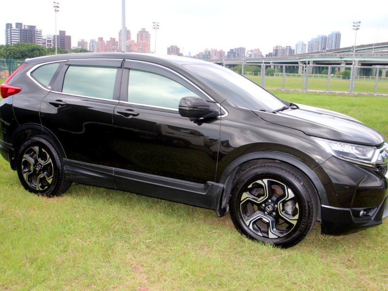 Honda  CR-V {原鈑件 原廠保養}20年CRV1.5VTi-S綠~豐隆嚴選0頭款低月付專案 | 新北市汽車商業同業公會｜TACA優良車商聯盟｜中古、二手車買車賣車公會認證保固