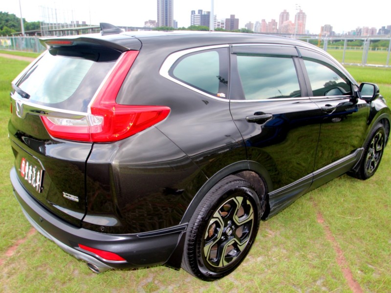 Honda  CR-V {原鈑件 原廠保養}20年CRV1.5VTi-S綠~豐隆嚴選0頭款低月付專案 | 新北市汽車商業同業公會｜TACA優良車商聯盟｜中古、二手車買車賣車公會認證保固