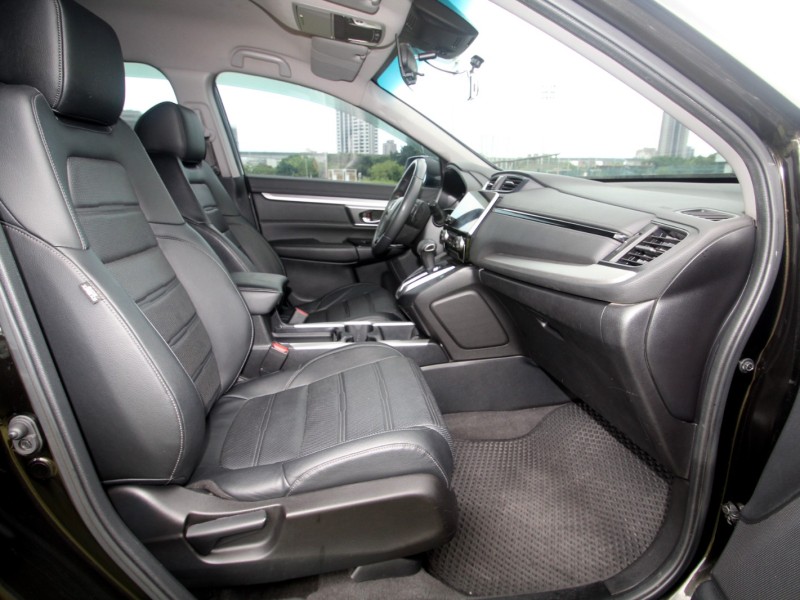 Honda  CR-V {原鈑件 原廠保養}20年CRV1.5VTi-S綠~豐隆嚴選0頭款低月付專案 | 新北市汽車商業同業公會｜TACA優良車商聯盟｜中古、二手車買車賣車公會認證保固