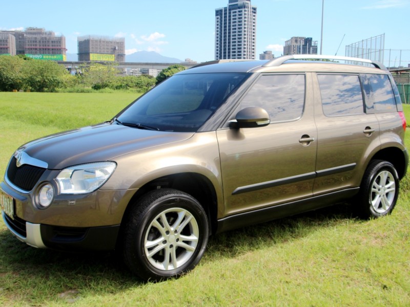 Skoda  Yeti {輕鬆擁有}11年YETI1.2棕~豐隆嚴選0頭款低月付專案 | 新北市汽車商業同業公會｜TACA優良車商聯盟｜中古、二手車買車賣車公會認證保固
