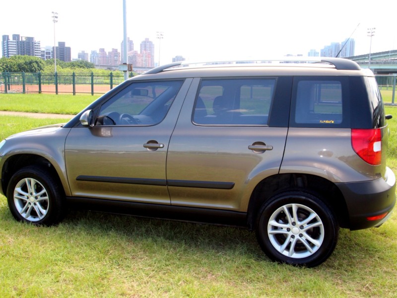 Skoda  Yeti {輕鬆擁有}11年YETI1.2棕~豐隆嚴選0頭款低月付專案 | 新北市汽車商業同業公會｜TACA優良車商聯盟｜中古、二手車買車賣車公會認證保固