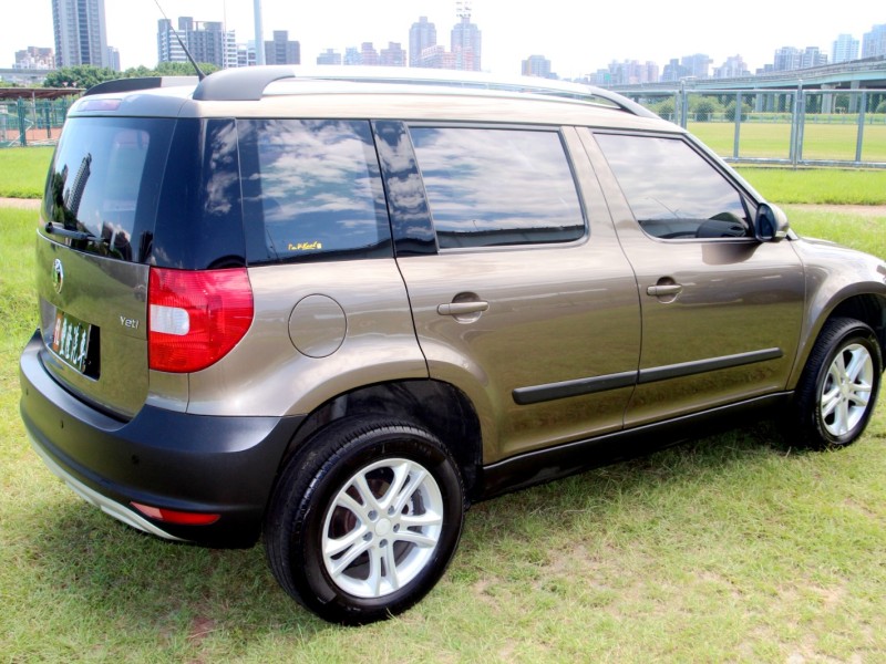 Skoda  Yeti {輕鬆擁有}11年YETI1.2棕~豐隆嚴選0頭款低月付專案 | 新北市汽車商業同業公會｜TACA優良車商聯盟｜中古、二手車買車賣車公會認證保固