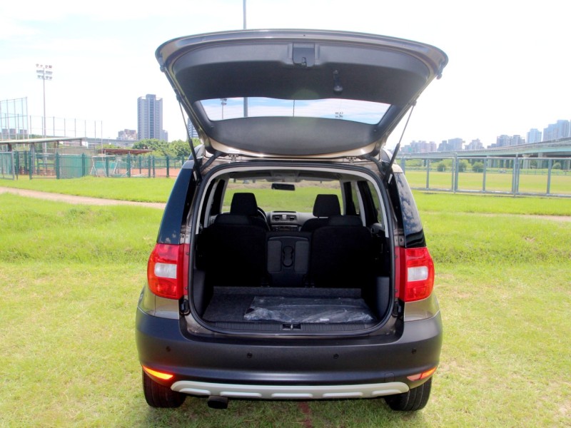 Skoda  Yeti {輕鬆擁有}11年YETI1.2棕~豐隆嚴選0頭款低月付專案 | 新北市汽車商業同業公會｜TACA優良車商聯盟｜中古、二手車買車賣車公會認證保固