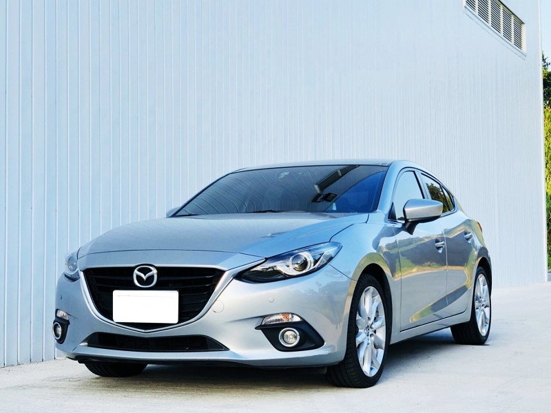 Mazda Mazda3 只要5x萬頂級魂動馬三五門帶回家 新北市汽車商業同業公會 Taca優良車商聯盟 中古 二手車買車賣車公會認證保固