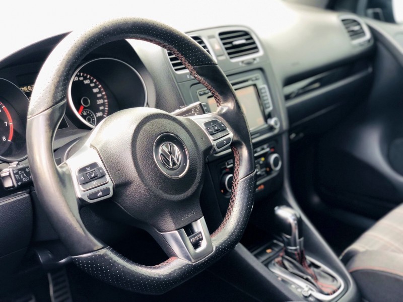 Volkswagen 福斯  Golf 超值小鋼炮看這裡 免60 排氣有+閥門 | 新北市汽車商業同業公會｜TACA優良車商聯盟｜中古、二手車買車賣車公會認證保固