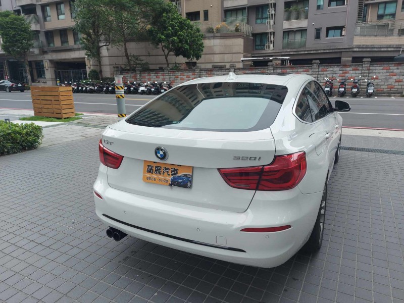 BMW/ 寶馬  3 SERIES  320i GT 2018年頂級M版320GT 渦輪增壓 全景天窗 電尾門 僅跑13萬  全額貸款 | 新北市汽車商業同業公會｜TACA優良車商聯盟｜中古、二手車買車賣車公會認證保固