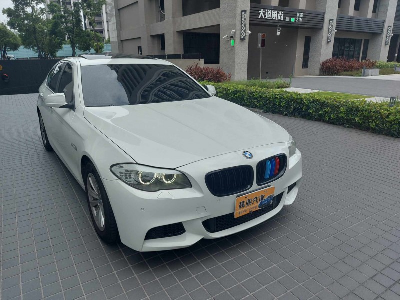 BMW/ 寶馬  5 SERIES  520i 優質好車 2012年520i頂規天窗一手車 原廠保養 耗材都已更換 全額貸款交車 | 新北市汽車商業同業公會｜TACA優良車商聯盟｜中古、二手車買車賣車公會認證保固