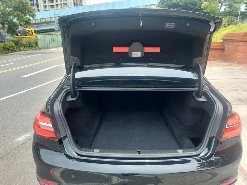 BMW/ 寶馬  7 SERIES  730i Luxury 2017 總代理G11 730i 實跑六萬 keyless 360度環景 一手車 | 新北市汽車商業同業公會｜TACA優良車商聯盟｜中古、二手車買車賣車公會認證保固