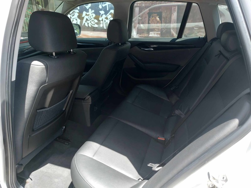 BMW/ 寶馬  X1 SERIES  X1 xDrive20d 稀有4WD 2011年X1全景天窗20D柴油小改款 僅跑14萬女用車 全額貸款 | 新北市汽車商業同業公會｜TACA優良車商聯盟｜中古、二手車買車賣車公會認證保固