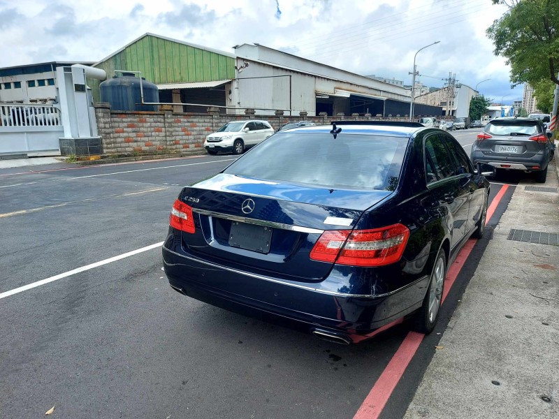 Mercedes-Benz/賓士   E-CLASS  E250 該花都花了 2013年賓士E250 1.8渦輪 頂配天窗總代理 可萊茵鍵定車 | 新北市汽車商業同業公會｜TACA優良車商聯盟｜中古、二手車買車賣車公會認證保固