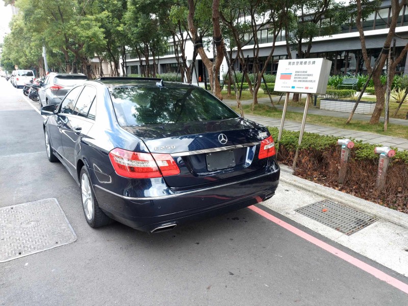 Mercedes-Benz/賓士   E-CLASS  E250 該花都花了 2013年賓士E250 1.8渦輪 頂配天窗總代理 可萊茵鍵定車 | 新北市汽車商業同業公會｜TACA優良車商聯盟｜中古、二手車買車賣車公會認證保固