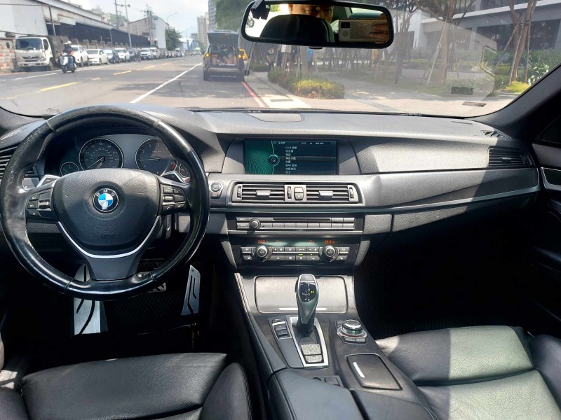 BMW/ 寶馬  5 SERIES  528i 拼成交出價就賣 2012年F10 528i天窗僅跑14萬(原鈑件)車況健全無待修 | 新北市汽車商業同業公會｜TACA優良車商聯盟｜中古、二手車買車賣車公會認證保固
