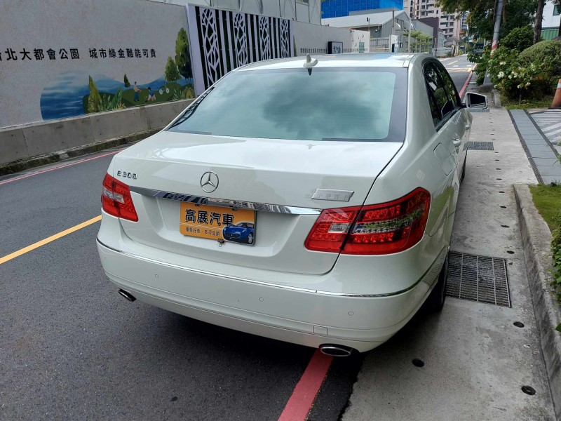 Mercedes-Benz/賓士   E-CLASS  E300 全額貸款 2012年式賓士E300 頂級天窗 環景攝影 耗材都已更換過 一手車 | 新北市汽車商業同業公會｜TACA優良車商聯盟｜中古、二手車買車賣車公會認證保固