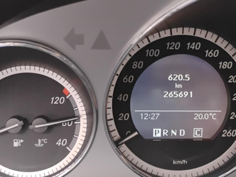 Mercedes-Benz/賓士   C-CLASS 2010年賓士C300 白色頂級天窗 一手車 AMG黑內皮椅 無改裝 車優極佳 | 新北市汽車商業同業公會｜TACA優良車商聯盟｜中古、二手車買車賣車公會認證保固