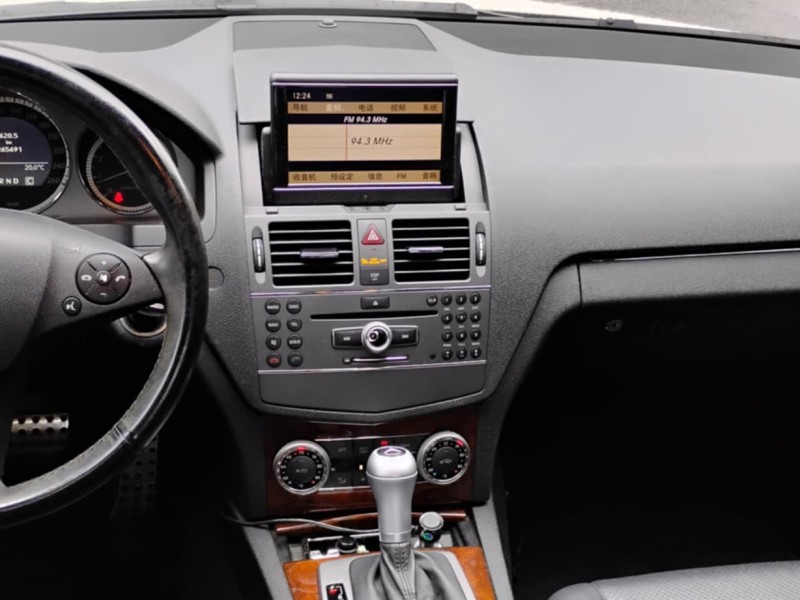 Mercedes-Benz/賓士   C-CLASS 2010年賓士C300 白色頂級天窗 一手車 AMG黑內皮椅 無改裝 車優極佳 | 新北市汽車商業同業公會｜TACA優良車商聯盟｜中古、二手車買車賣車公會認證保固