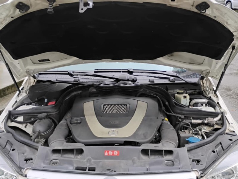 Mercedes-Benz/賓士   C-CLASS 2010年賓士C300 白色頂級天窗 一手車 AMG黑內皮椅 無改裝 車優極佳 | 新北市汽車商業同業公會｜TACA優良車商聯盟｜中古、二手車買車賣車公會認證保固