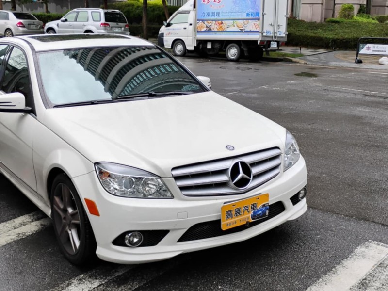 Mercedes-Benz/賓士   C-CLASS 2010年賓士C300 白色頂級天窗 一手車 AMG黑內皮椅 無改裝 車優極佳 | 新北市汽車商業同業公會｜TACA優良車商聯盟｜中古、二手車買車賣車公會認證保固