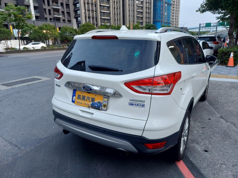 Ford/福特  Kuga 全額貸 2015年KUGA 1.5都會尊貴版 全景天窗 電尾門 實跑6萬 | 新北市汽車商業同業公會｜TACA優良車商聯盟｜中古、二手車買車賣車公會認證保固