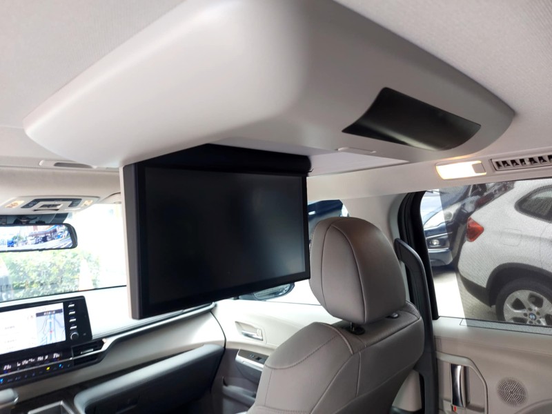 Toyota  Sienna 2022年豐田商務車 SIENNA 2.5 油電柏金版 黑色僅跑2萬 一手車保證 | 新北市汽車商業同業公會｜TACA優良車商聯盟｜中古、二手車買車賣車公會認證保固