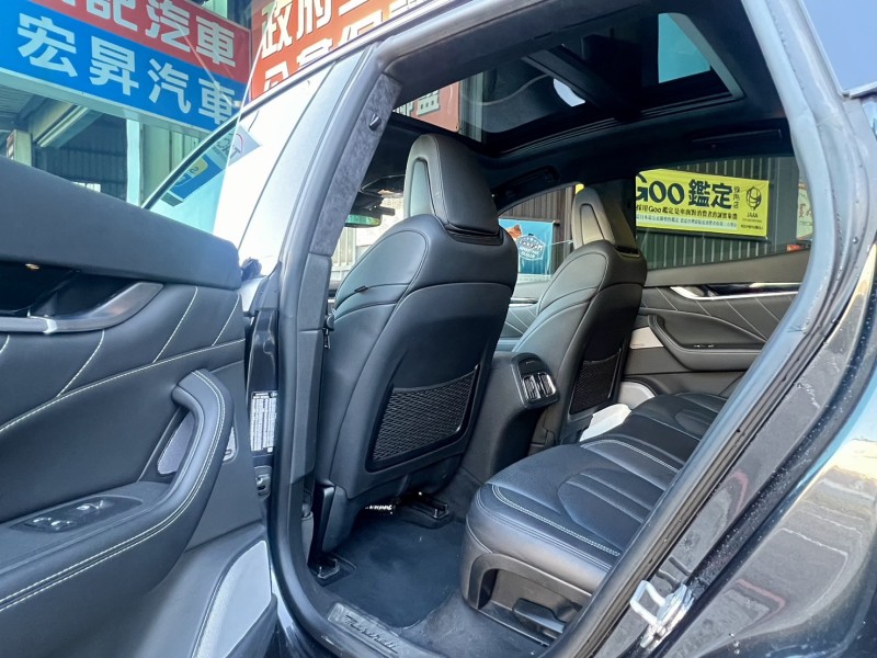 Maserati 瑪莎拉蒂  Grand Sport 找記老闆實價～正19年Levante SQ4 GS小改款跟車/賽車椅/B&W音響 | 新北市汽車商業同業公會｜TACA優良車商聯盟｜中古、二手車買車賣車公會認證保固