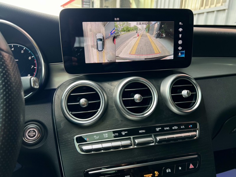 Mercedes-Benz/賓士   GLC-CLASS  GLC300 找記老闆~正20年Benz GLC300 AMG/環景/全景/實跑5萬公里 | 新北市汽車商業同業公會｜TACA優良車商聯盟｜中古、二手車買車賣車公會認證保固