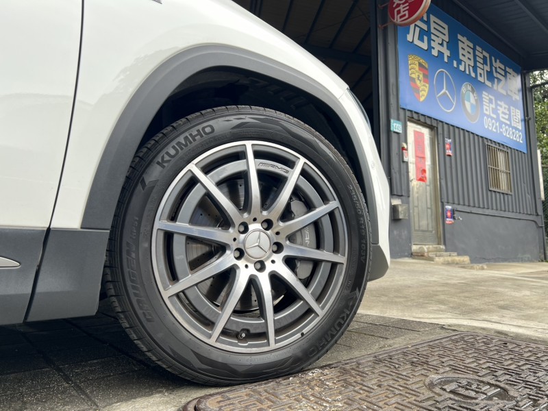 Mercedes-Benz/賓士   GLA-CLASS  GLA45 AMG 找記老闆實價~正2021年Benz GLA45 AMG 跟車/全景/電懸 | 新北市汽車商業同業公會｜TACA優良車商聯盟｜中古、二手車買車賣車公會認證保固