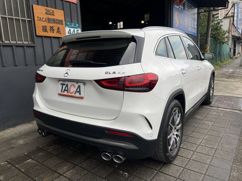 Mercedes-Benz/賓士   GLA-CLASS  GLA45 AMG 找記老闆實價~正2021年Benz GLA45 AMG 跟車/全景/電懸 | 新北市汽車商業同業公會｜TACA優良車商聯盟｜中古、二手車買車賣車公會認證保固