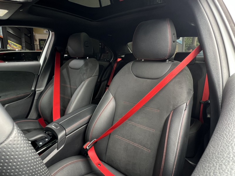 Mercedes-Benz/賓士   A-CLASS  A35 找記老闆實價~正2021年Benz A35 AMG全景/摸門/夜色/306P馬力 | 新北市汽車商業同業公會｜TACA優良車商聯盟｜中古、二手車買車賣車公會認證保固