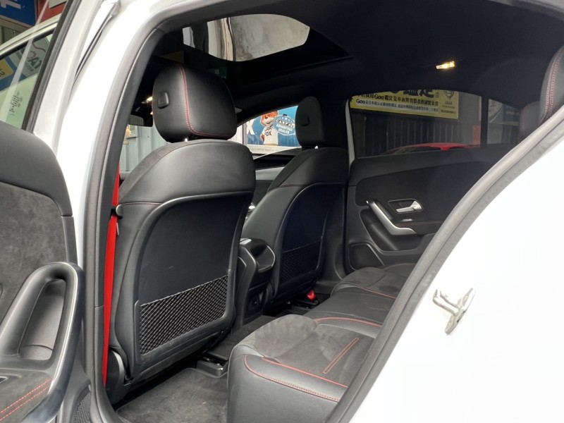 Mercedes-Benz/賓士   A-CLASS  A35 找記老闆實價~正2021年Benz A35 AMG全景/摸門/夜色/306P馬力 | 新北市汽車商業同業公會｜TACA優良車商聯盟｜中古、二手車買車賣車公會認證保固