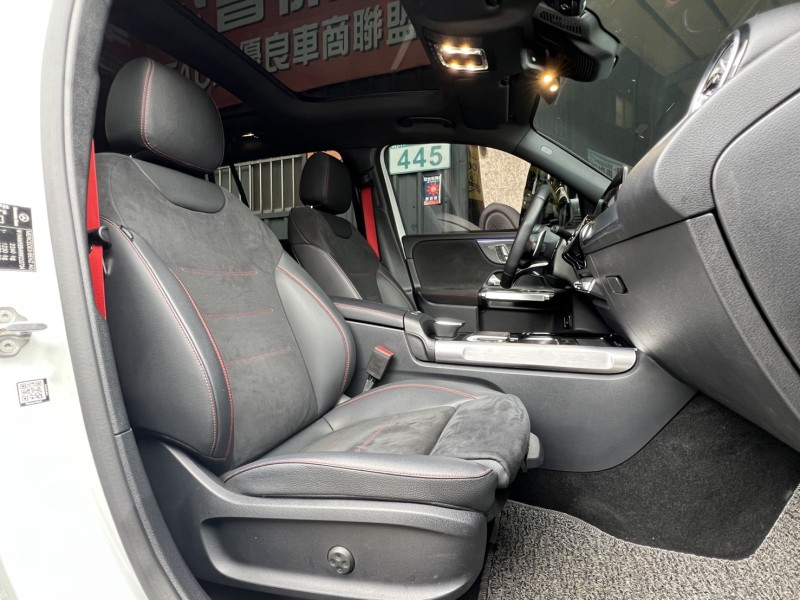 Mercedes-Benz/賓士   GLB-CLASS  GLB35 AMG 找記老闆~正2022年GLB35 AMG 23P跟車/U88跑車旋鈕/跑4萬公里 | 新北市汽車商業同業公會｜TACA優良車商聯盟｜中古、二手車買車賣車公會認證保固